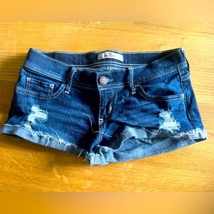 Hollister ripped Jean shorts